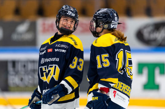 s Mira Jungåker och Linnea Andersson