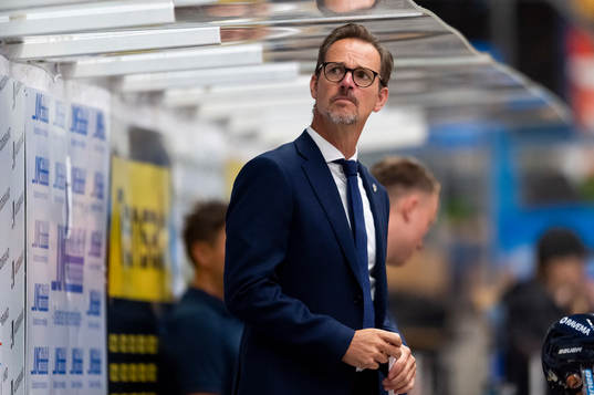 s assisterande tränare Peter Hammarström
