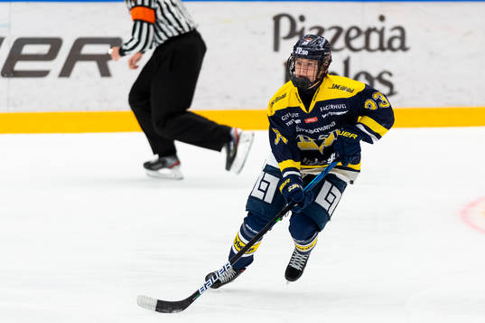 s Mira Jungåker