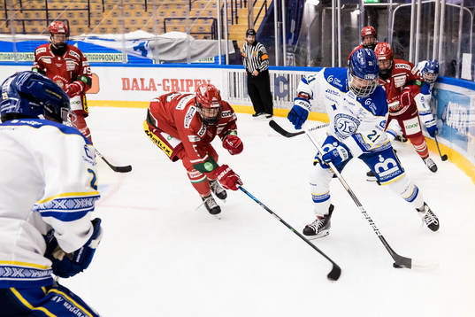 Modos Daniela Pejsova och Leksands Tereza Vanisova