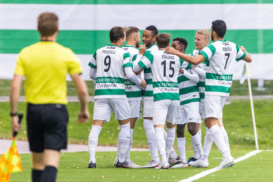 Västerås spelare jublar