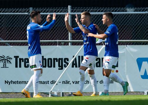 Bläddra bland fler bilder av Fotboll, Superettan, Trelleborg - Brage