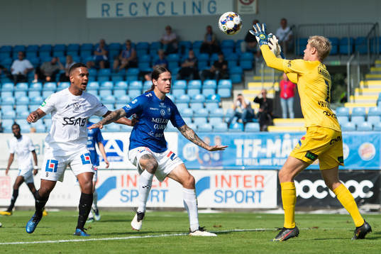 Brages Seth Kanteh Hellberg och Trelleborgs Isak Jönsson