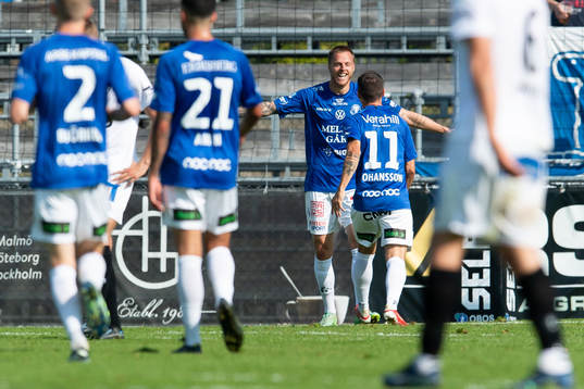 Trelleborgs Mattias Håkansson jublar