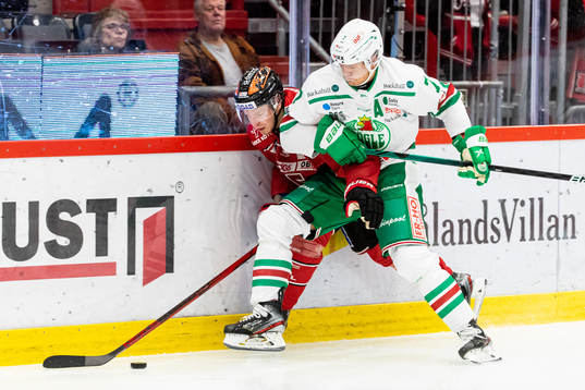 Örebros Christopher Mastomäki och Rögles Erlend Lesund