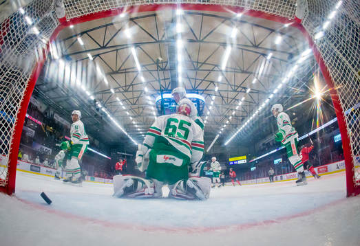 Örebros Kristian Näkyvä gör 1-2 på Rögles målvakt