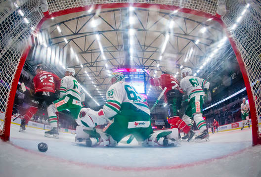 Örebros Kristian Näkyvä gör 2-3 på Rögles målvakt