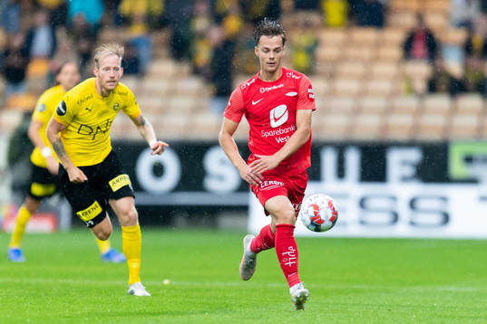 Gjermund Åsen of Lillestrøm and Felix Horn Myhre of Brann