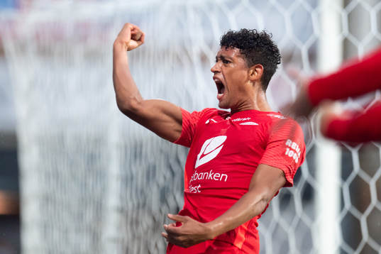 Japhet Sery Larsen of Brann celebrates