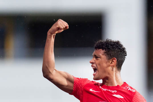 Japhet Sery Larsen of Brann celebrates