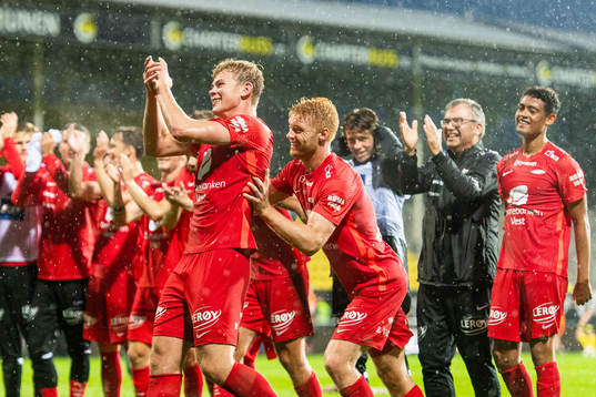 Bläddra bland fler bilder av Football, Eliteserien, Lillestrøm - Brann