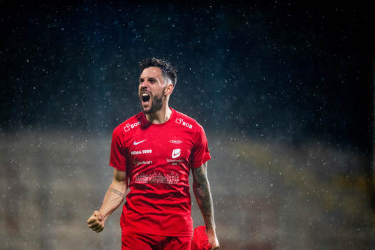 Daniel Alexander Pedersen of Brann celebrates