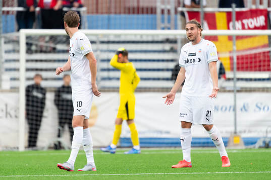 Rasmus Jönsson och Charlie Weberg pratar