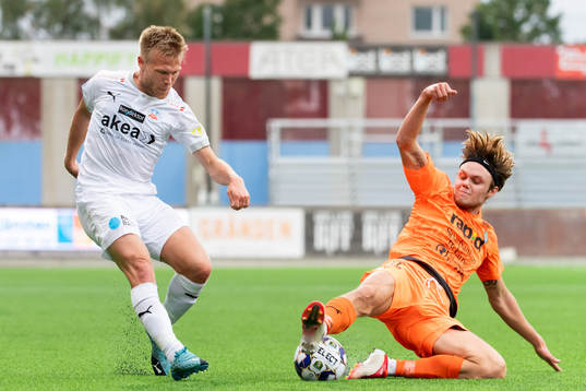 Helsingborgs Andreas Landgren och AFC Eskilstunas Albin