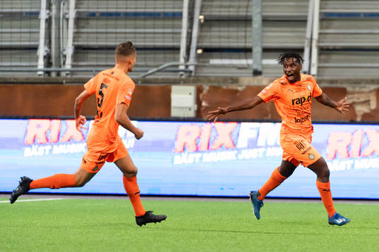 AFC Eskilstunas York Rafael jublar