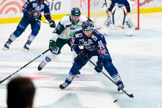 Färjestads Per Åslund och Växjös Pontus Holmberg