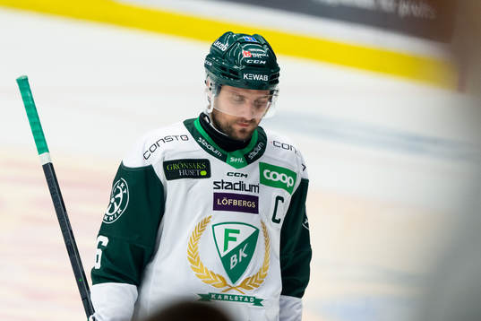 Färjestads Mikael Wikstrand deppar