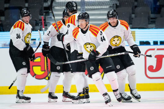 Brynäs Nicklas Danielsson jublade