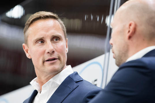 Frölundas tränare Roger Rönnberg och assisterande