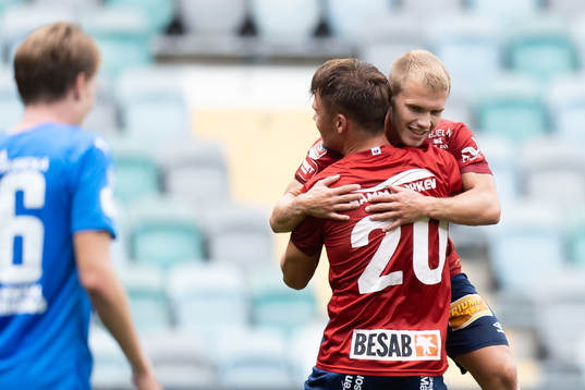 Örgrytes Hampus Dahlqvist och Hampus Dahlqvist jublar