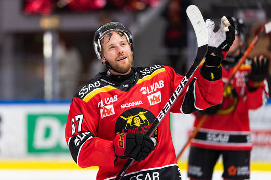 Luleås Linus Omark jublar