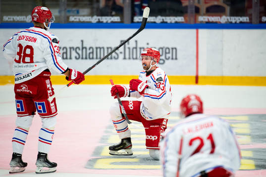 Timrås Albin Lundin jublar