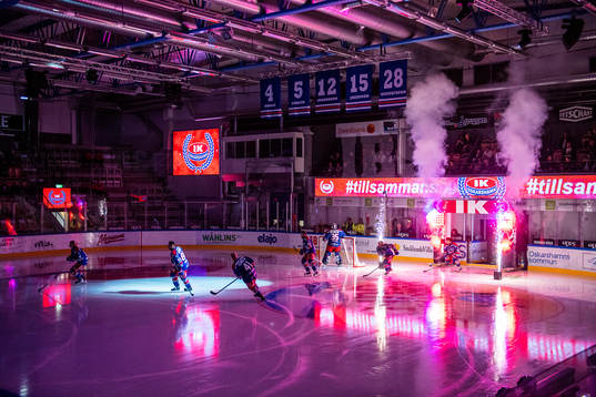 Oskarshamns spelare gör entré