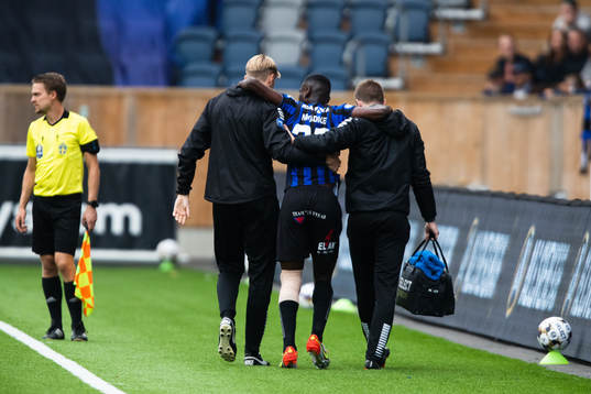Sirius Patrick Nwadike med skada