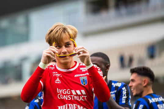 Sirius målvakt Hannes Sveijer jublar