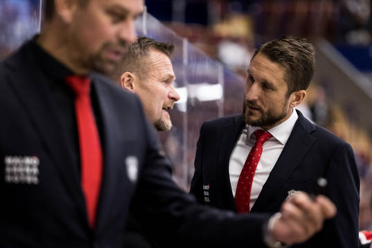 Tomas Kollar assisterande tränare och Joakim Fagervall