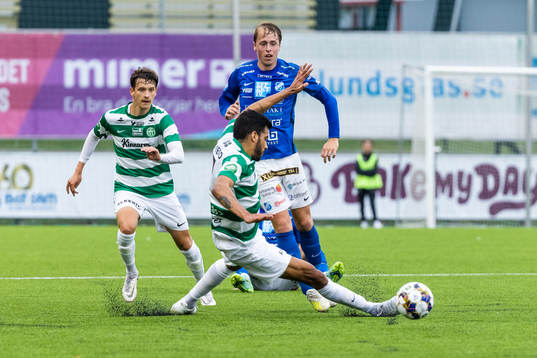 Norrbys Robin Strömberg mot Västerås Pedro Ribeiro