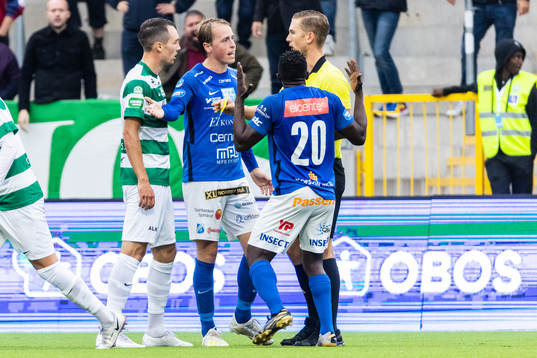 Norrbys Bubacarr Jobe och Robin Strömberg