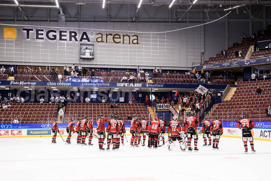 Malmö Redhawks spelarna tackar publiken