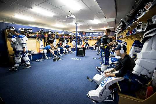 Leksands spelarna innan ishockeymatchen i SHL mellan