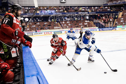 Malmö Redhawks Carl Söderberg och Leksands Justin Kloos