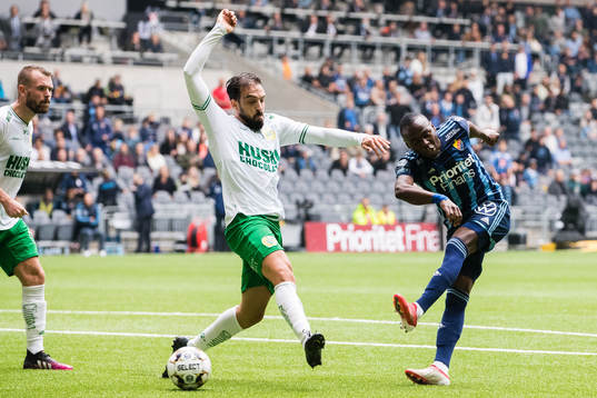 Hammarbys Abdul Khalili och Djurgårdens Edward Chilufya
