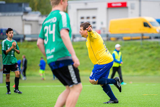 Leif Tore Røstum of Stjørdal Paraidrettslag celebrates