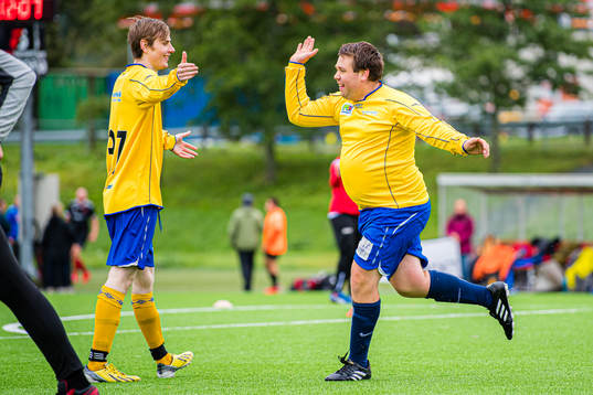 Leif Tore Røstum of Stjørdal Paraidrettslag celebrates
