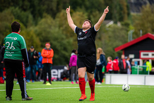 Michael Bruheim of Flatås IL Lions 1 celebrates
