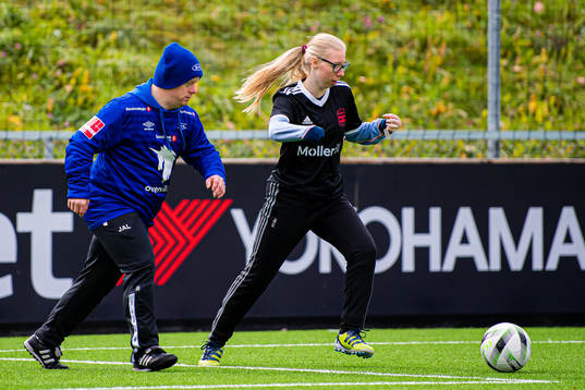 Jon Andre Leistad of Ranheim Royals and Helle Hoem