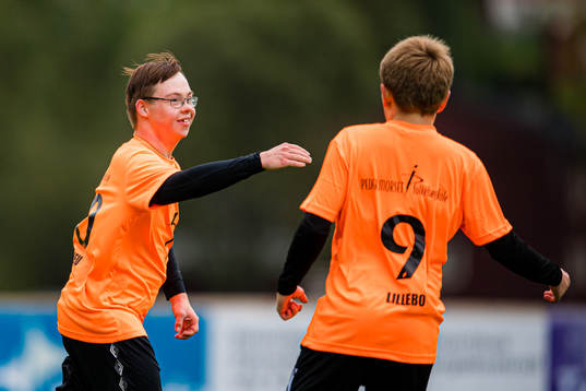 Edgar Neu of Peder Morset celebrates