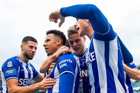 IFK Göteborgs Kevin Yakob och Tobias Sana jublar