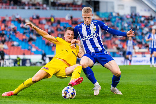 Halmstads Samuel Kroon och IFK Göteborgs Oscar Wendt