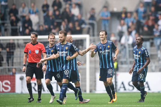 Djurgårdens Hjalmar Ekdal jublar