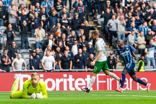 Djurgårdens Edward Chilufya gör 1-4 bakom Hammarbys