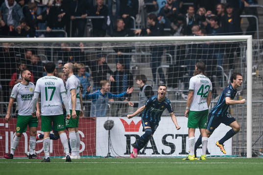 Djurgårdens Haris Radetinac och Hjalmar Ekdal jublar
