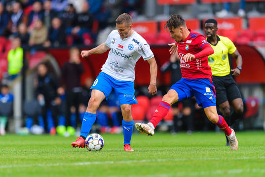 Värnamos Oscar Johansson och Östers Tatu Varmanen