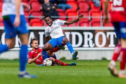 Östers Månz Berg och Värnamos Christioan Moses