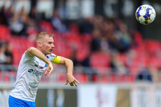 Värnamos Freddy Winsth gör ett inkast
