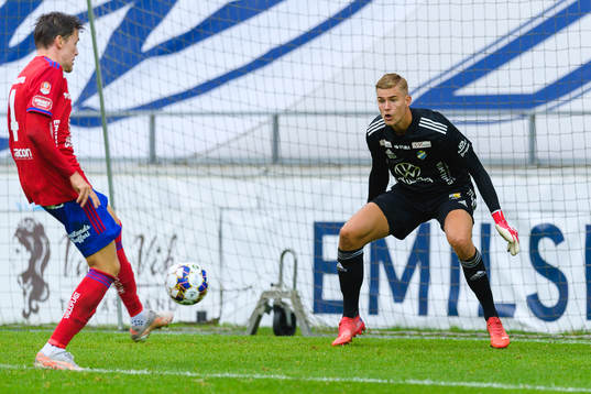 Östers målvakt Mathias Nilsson
